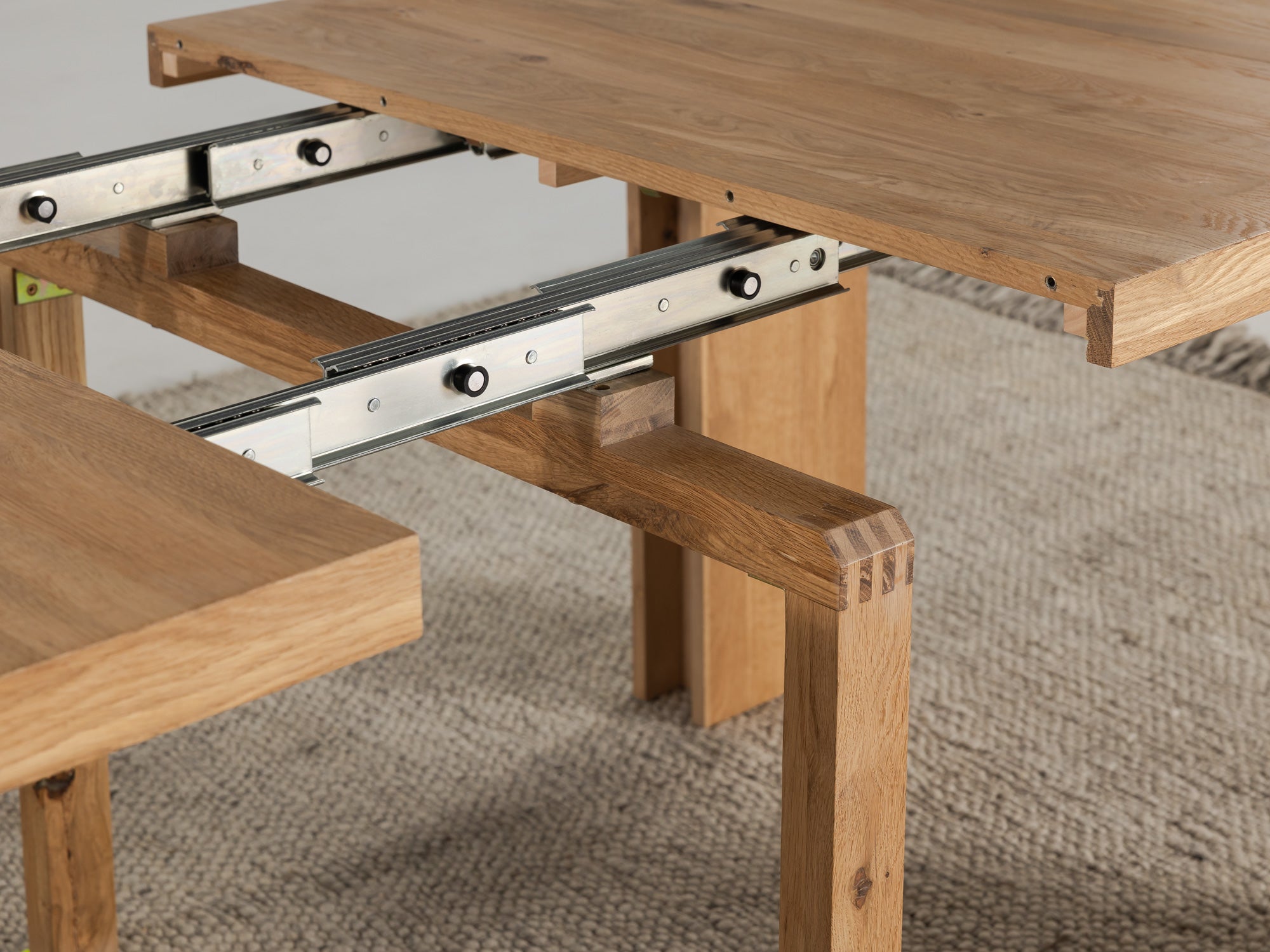 Shop Solid Wood Extendable Dining Room Table | TT UK